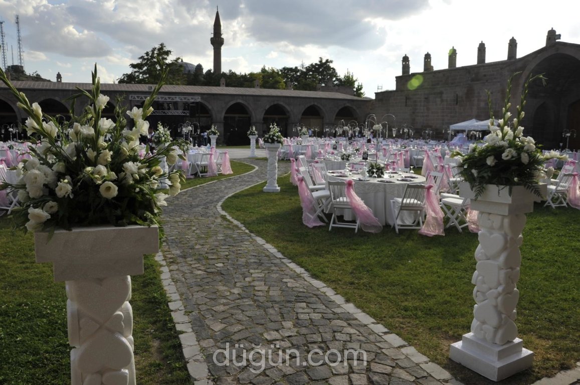 Kervansaray Kır Mekanı