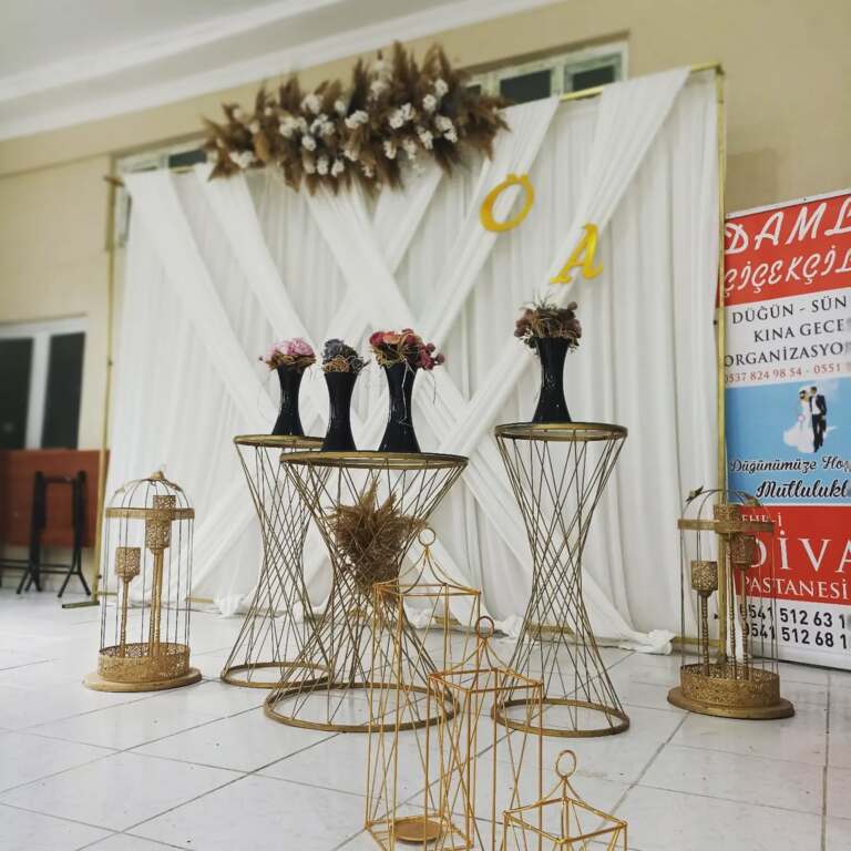 Sandıklı Damla Çiçekçilik & Organizasyon