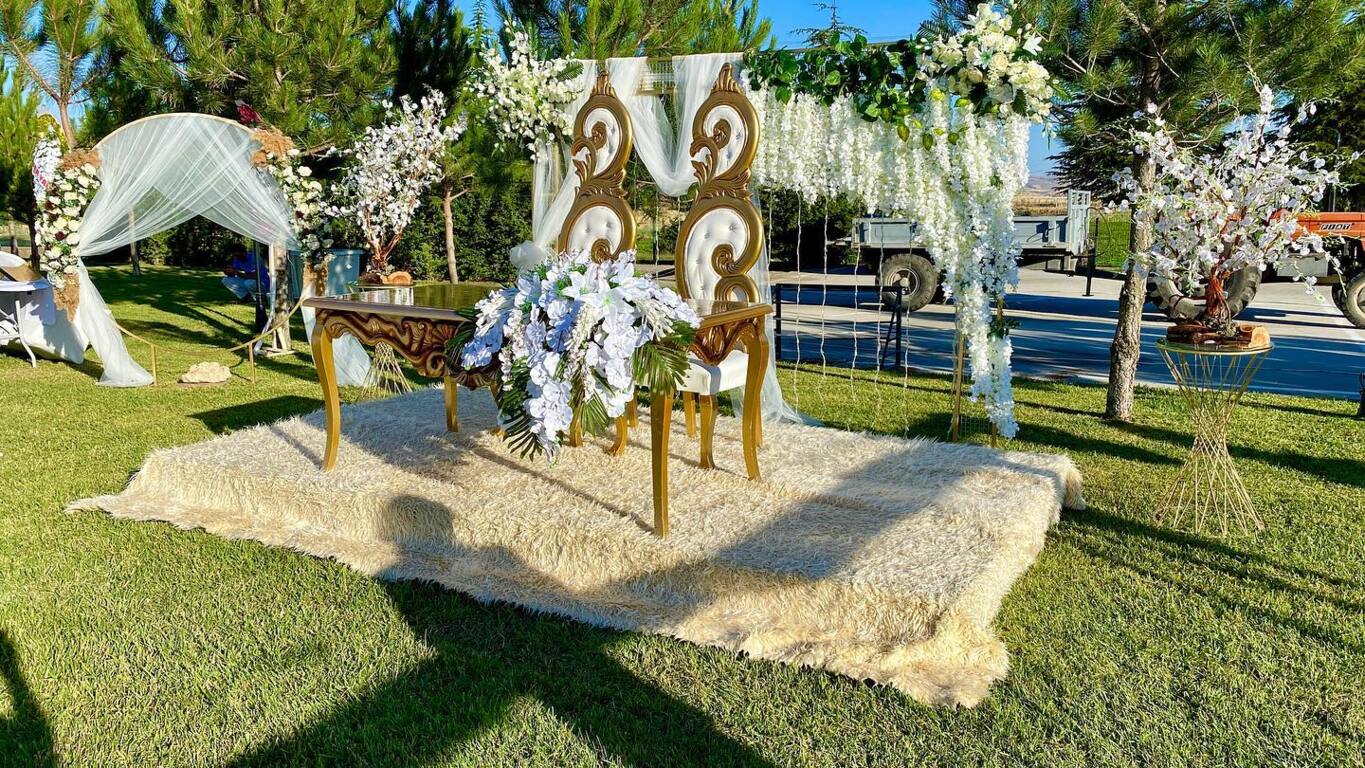 Samanyolu Çiçek & Organizasyon