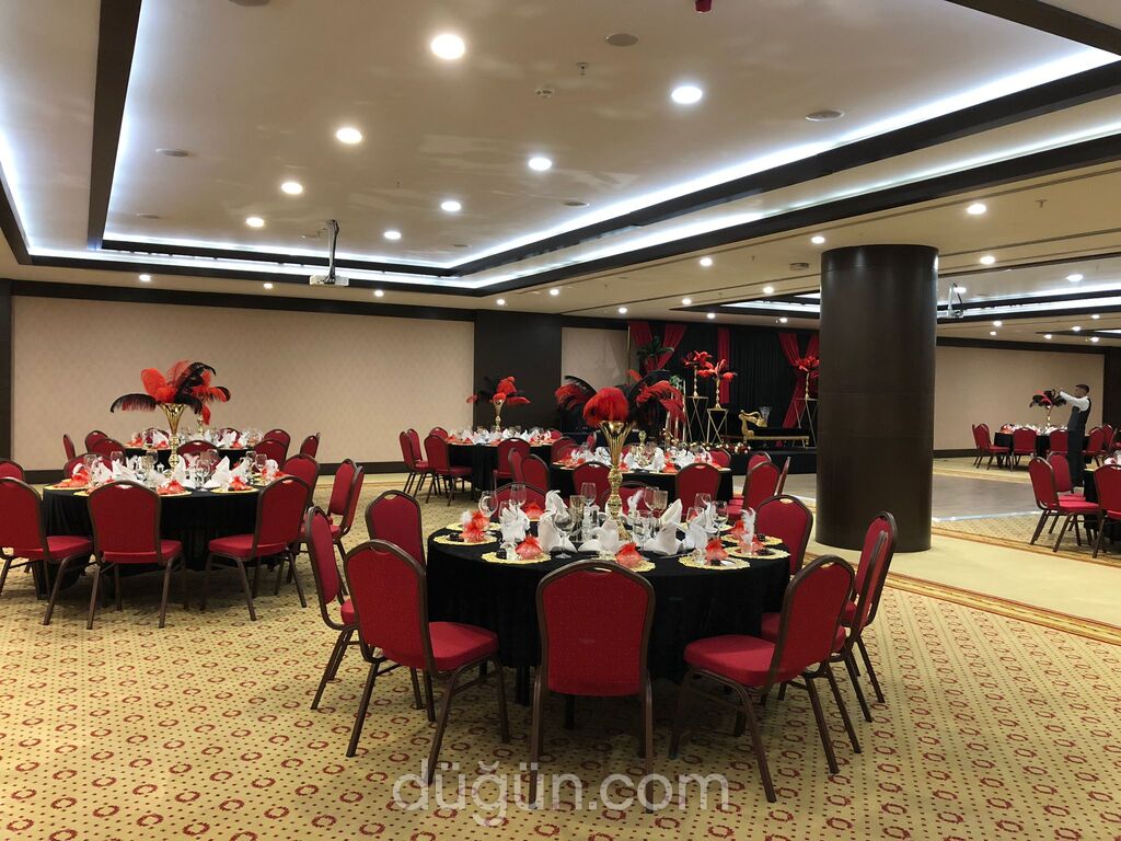 Clarion Hotel İstanbul Mahmutbey