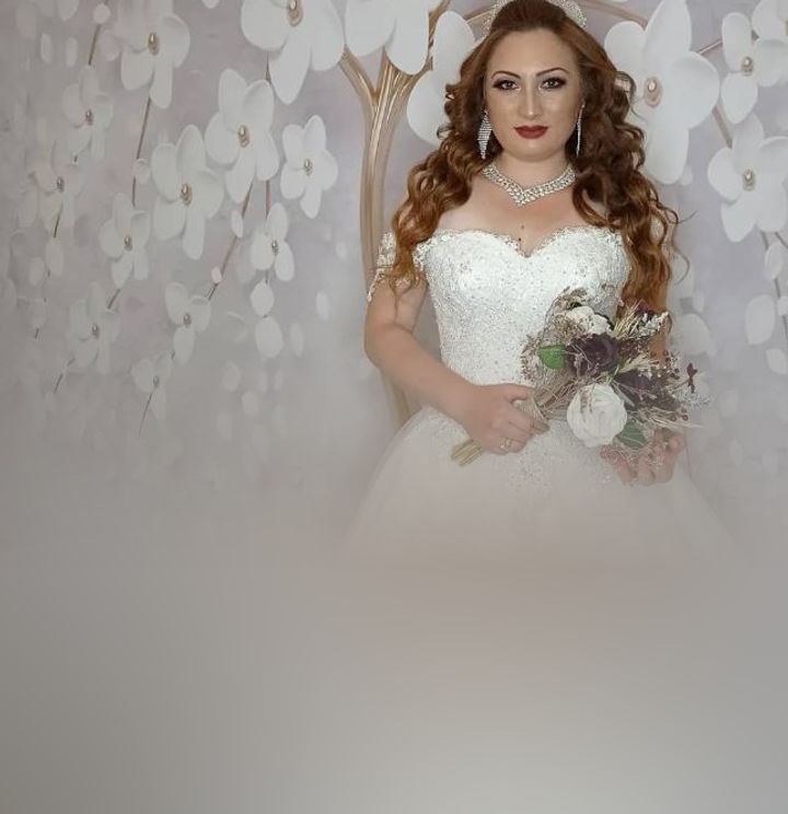 İpek Kuaför ve Gelinlik Evi