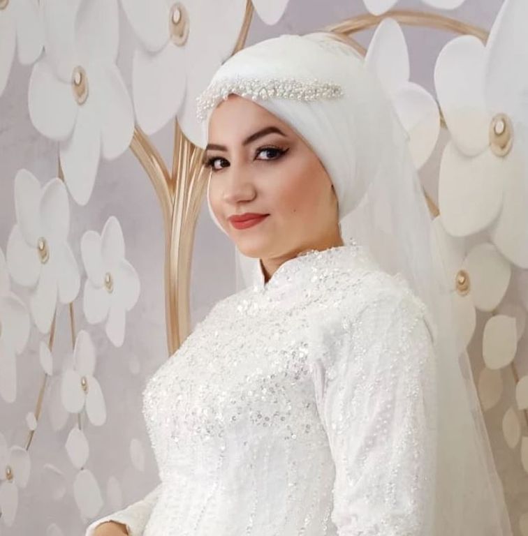 İpek Kuaför ve Gelinlik Evi