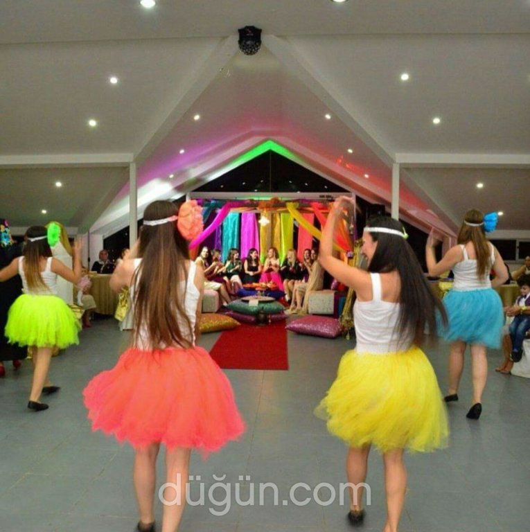 Destan Kına ve Dans Ekibi