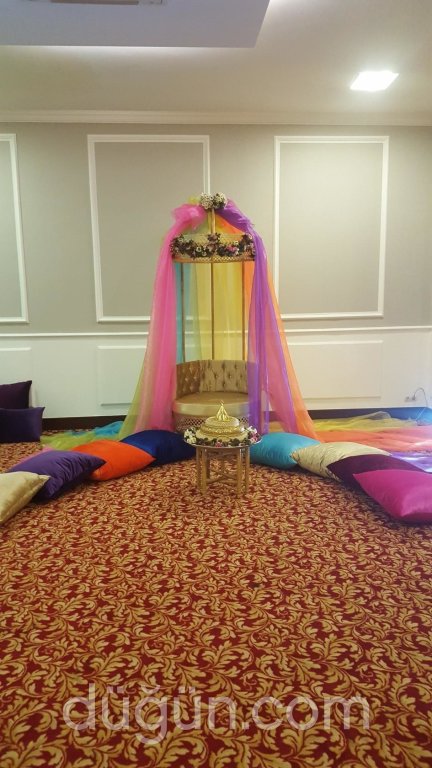 Destan Kına ve Dans Ekibi