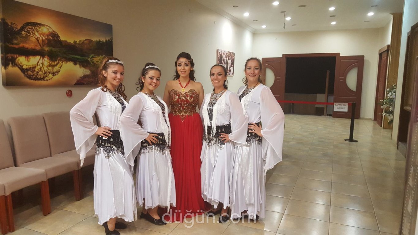 Destan Kına ve Dans Ekibi