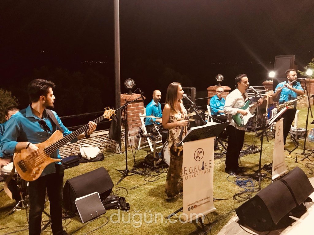 Müzik yavaş temas halinde Müzik yavaş temas halinde