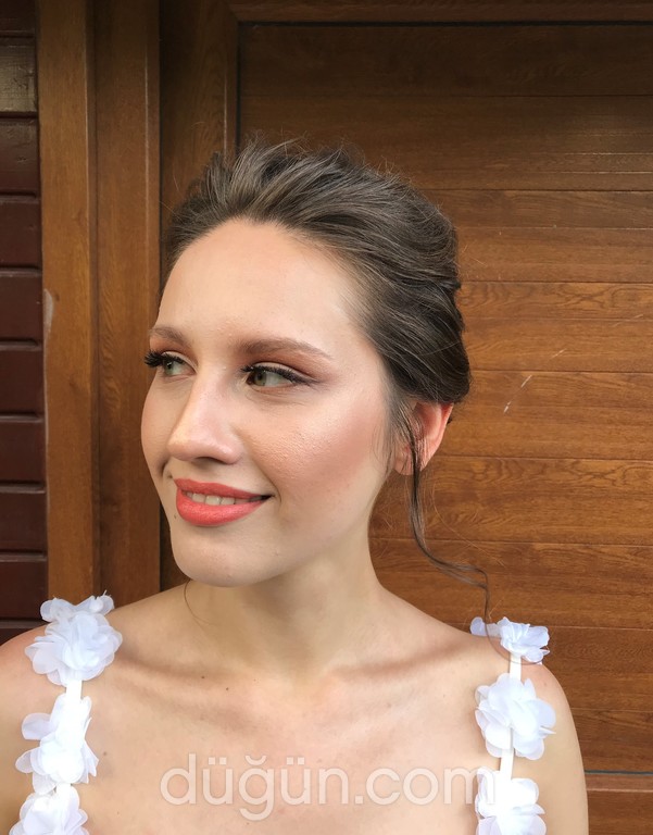 Doğal Düğün Makyajı