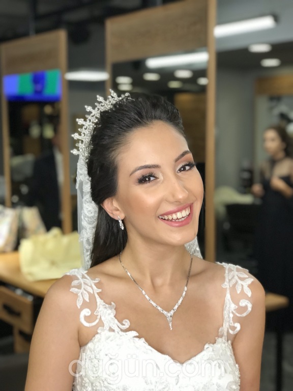 Doğal Düğün Makyajı