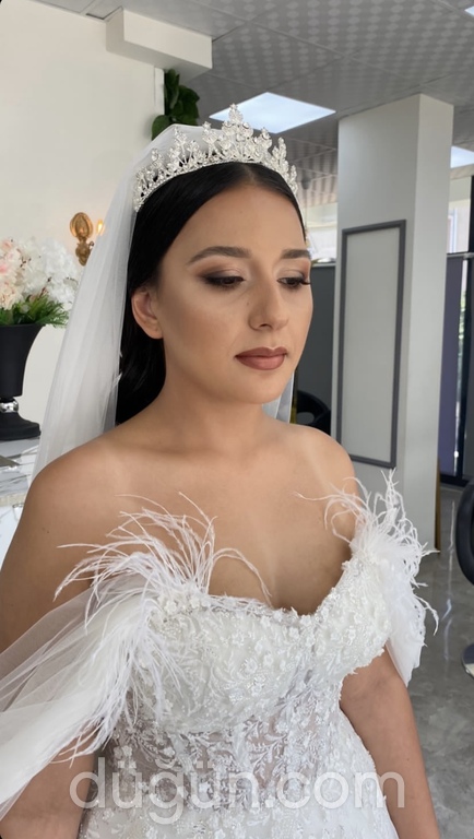 Şahin Ölmez Modern Salonu