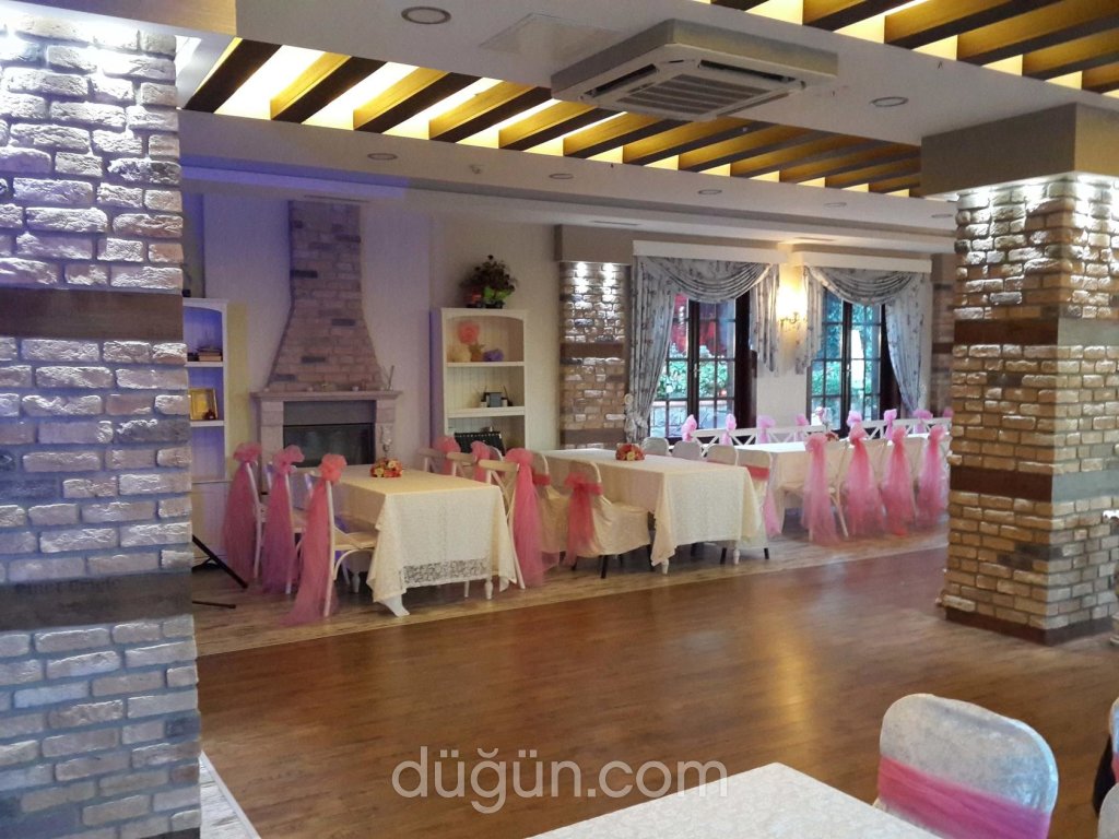 Queen's Restaurant & Cafe Fiyatları - Kına ve Bekarlığa Veda Mekan Trabzon