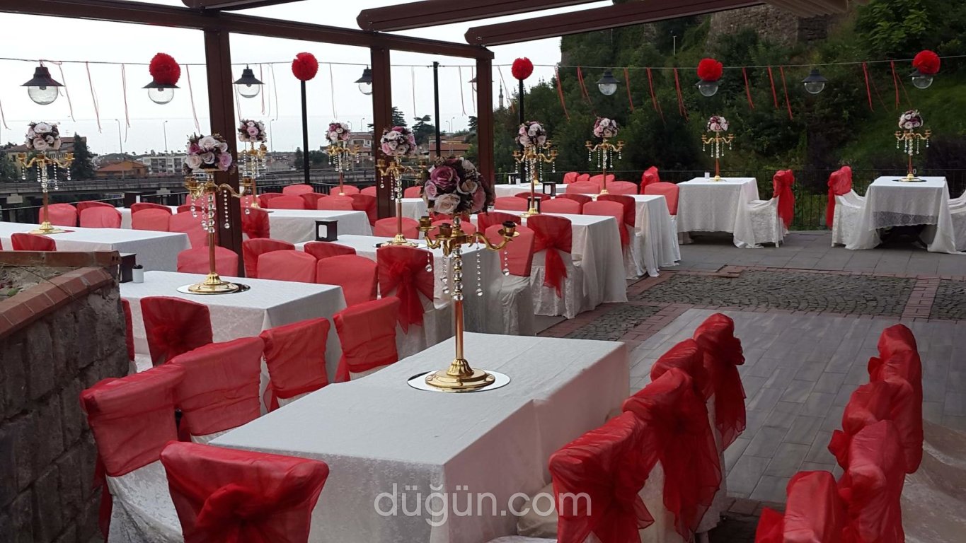 Queen's Restaurant & Cafe