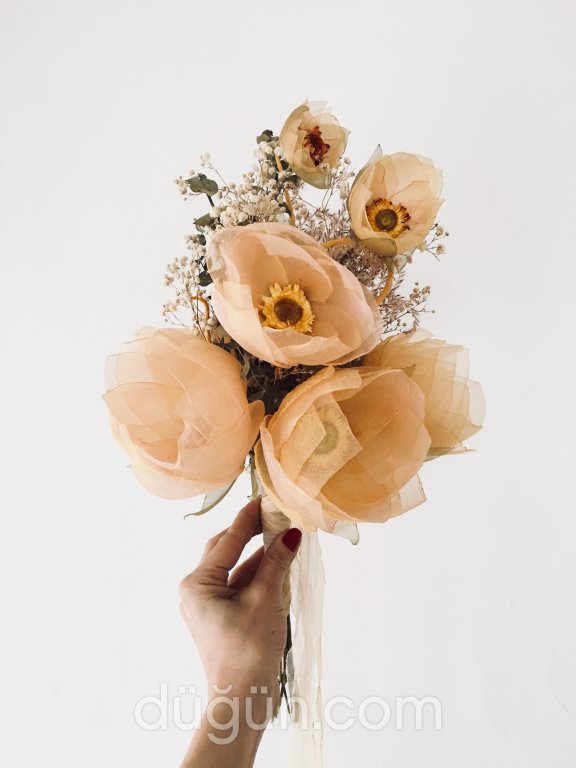 Narin Demirbaş Bridal Accessories