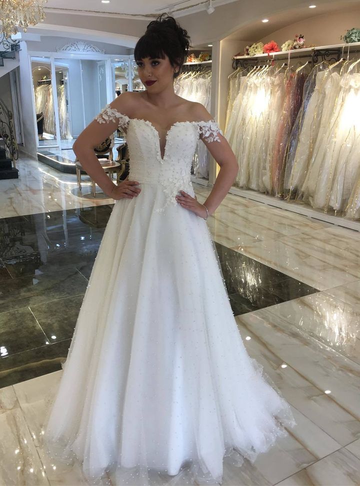 Esim Gelinlik 17 Straplez Düz Kesim Göğüs Dekolteli Gelinlik