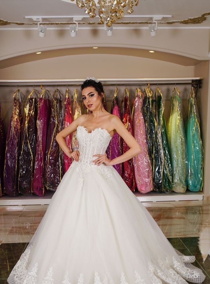 Esim Gelinlik 2018-009