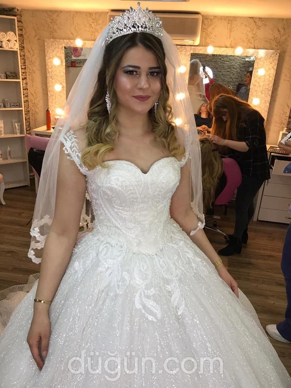 Kadınca Kuaför ve Güzellik Salonu