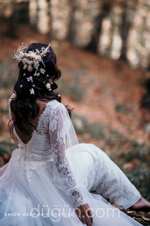 Bohem Tarzda Uzun Gelin Saçı Modeli