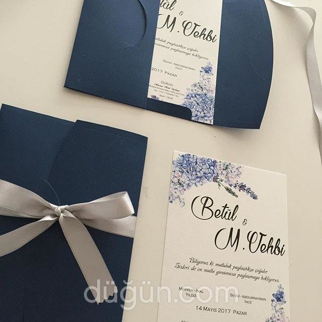 Red Craft Art Design