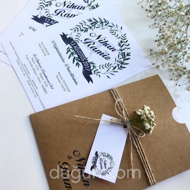 Red Craft Art Design