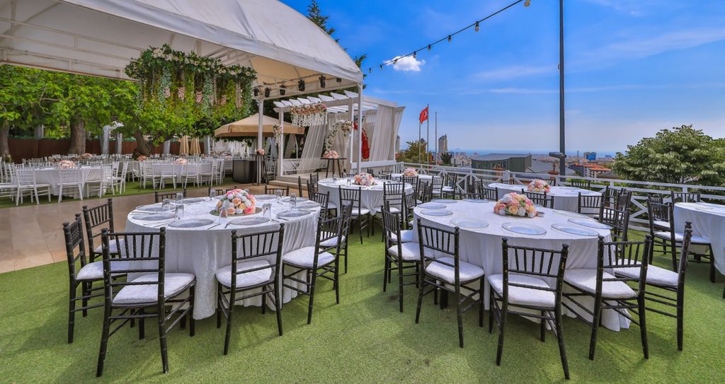 O Ağacın Altı Bambi Garden