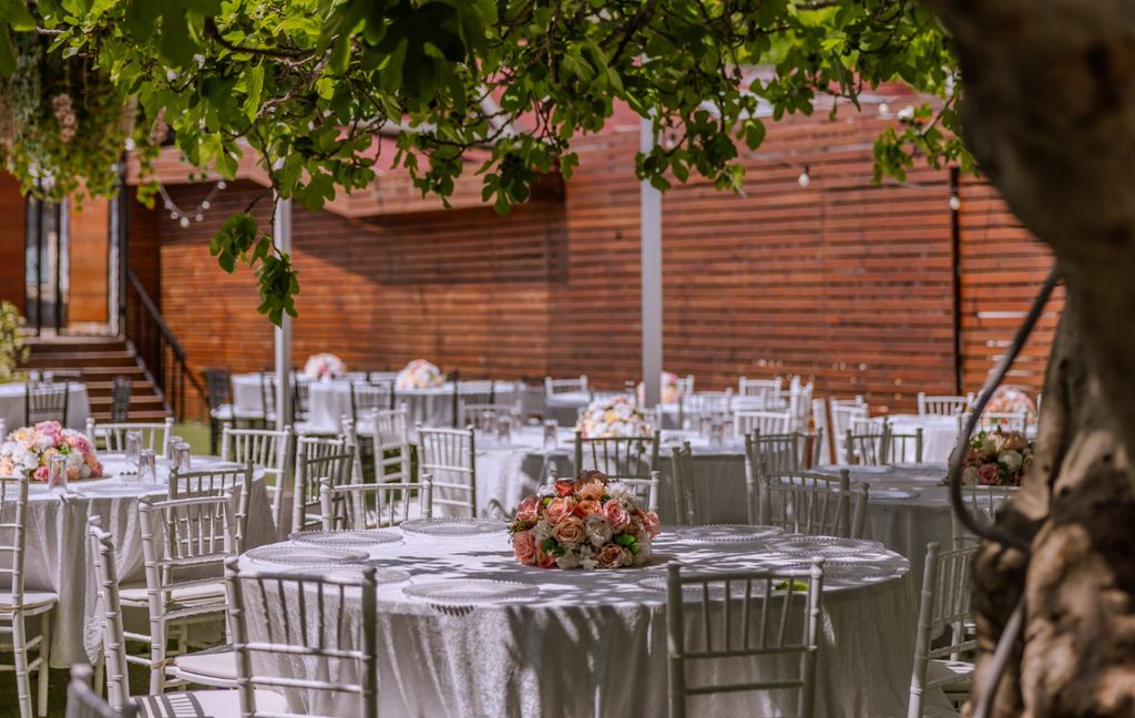 O Ağacın Altı Bambi Garden