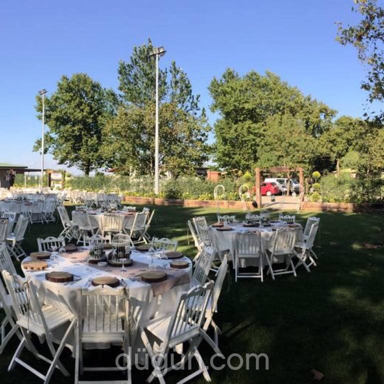 Emirhan Kır Bahçesi