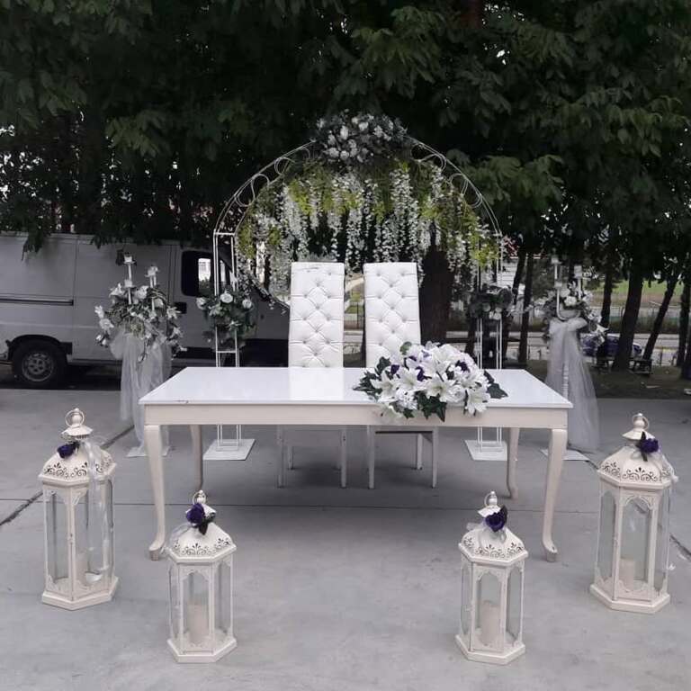 Albuzlar Kır Salonu