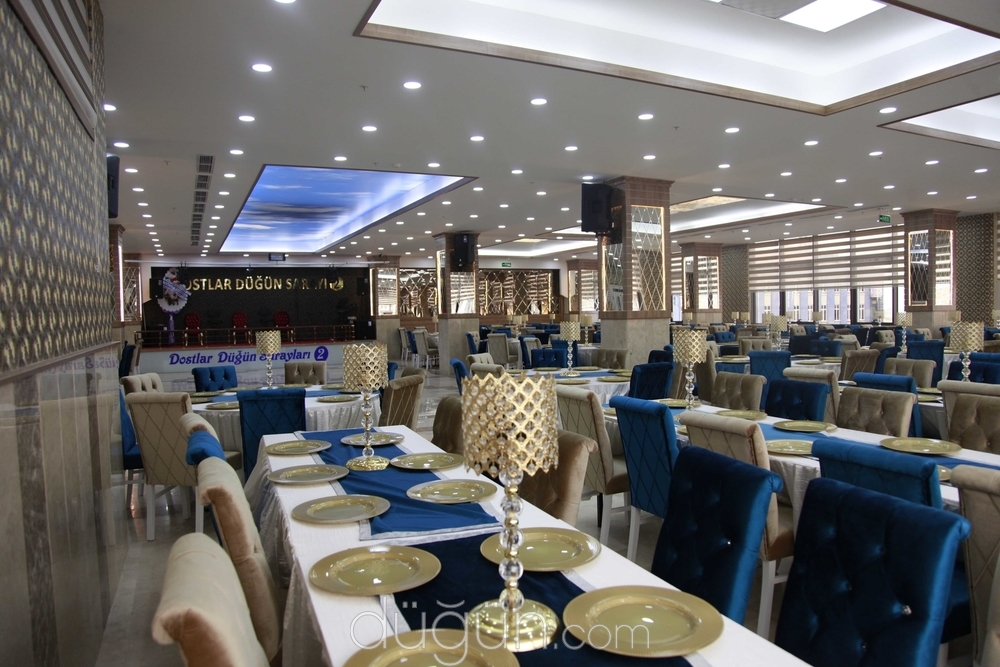 Dostlar 2 Düğün Salonu