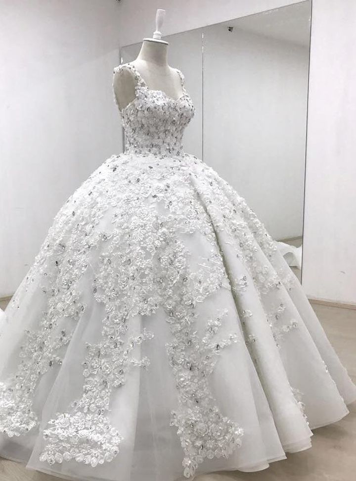 Nehir Tayman Couture 38