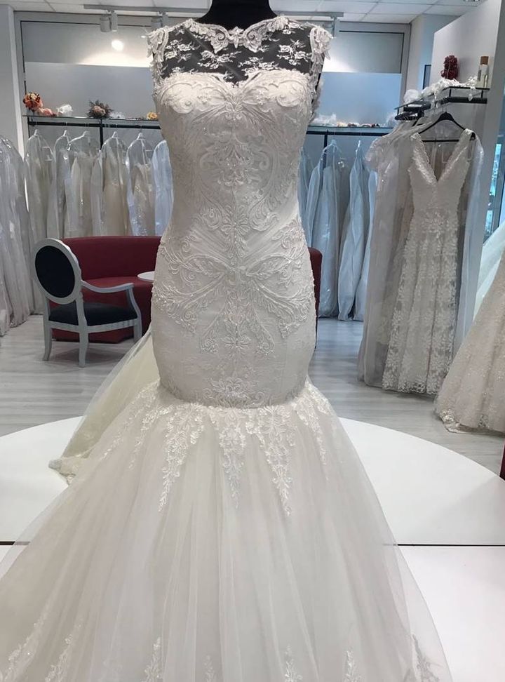 Nehir Tayman Couture 20 Balık Kesim Sırt Dekolteli Romantik Gelinlik