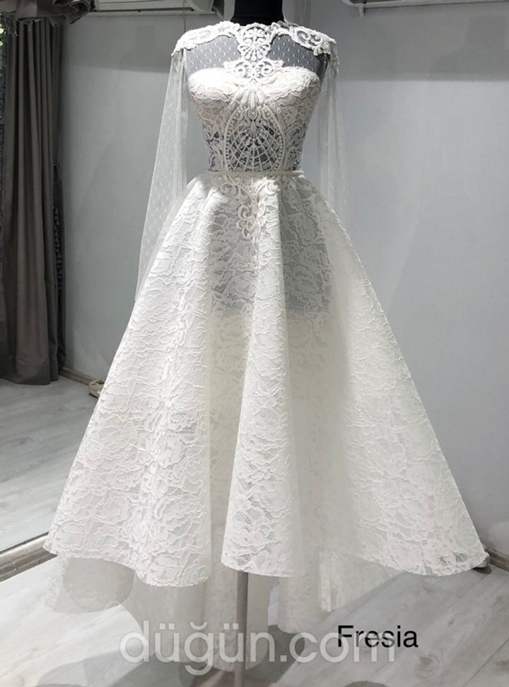 Nehir Tayman Couture Fresia