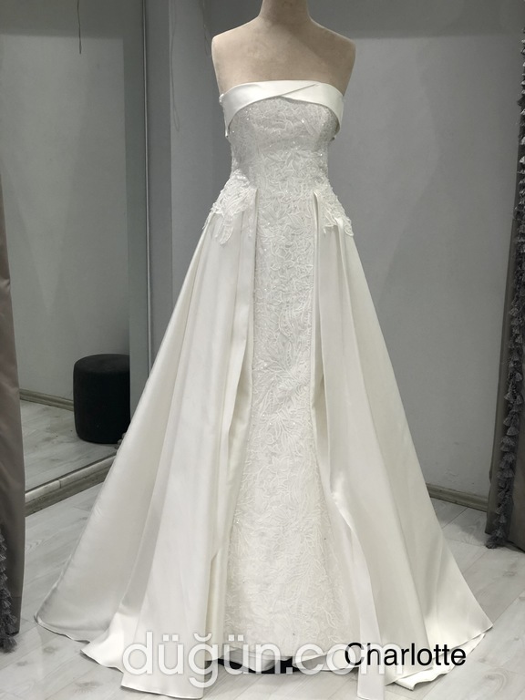 Nehir Tayman Couture Charlotte