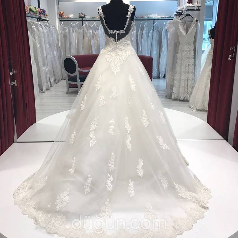 Nehir Tayman Couture 19 Prenses Kesim Sırt Dekolteli V Yaka Gelinlik 3