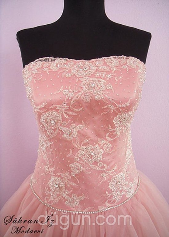 Şükran İz Moda Evi