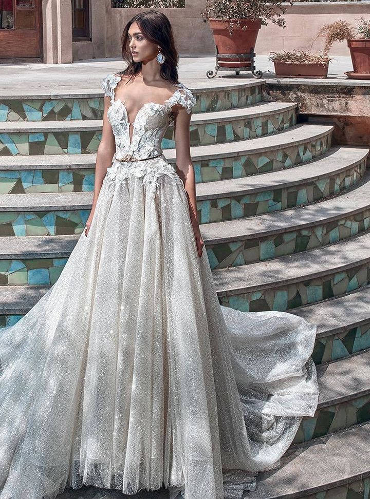 Galia Lahav  25