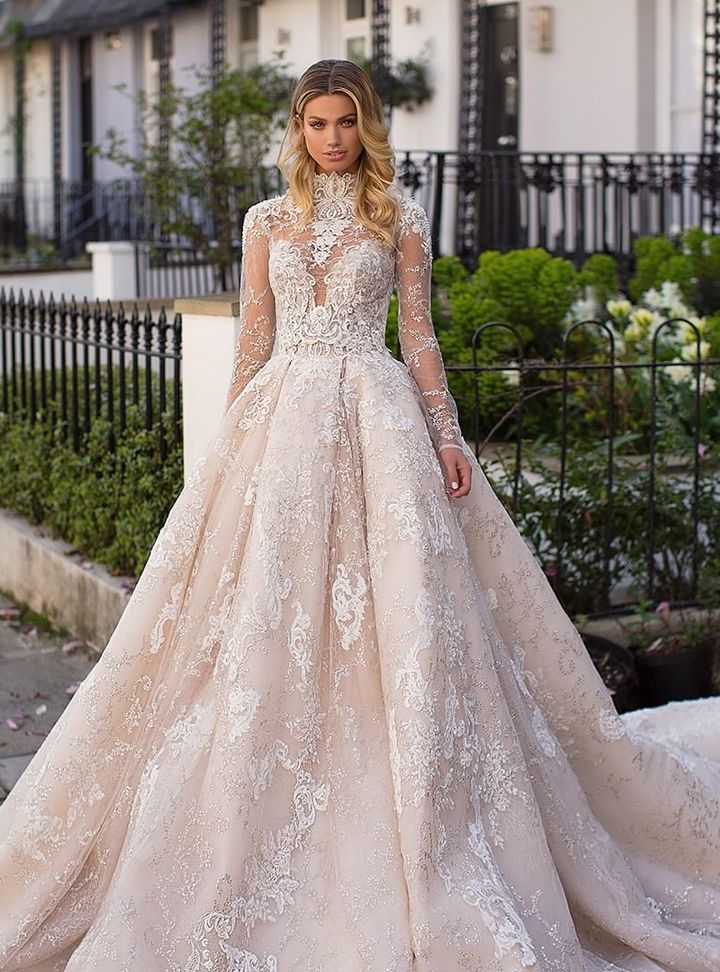 Milla Nova  22 Prenses Kesim Göğüs Dekolteli Romantik Gelinlik