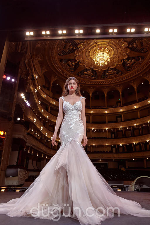 Galia Lahav 2  Balık kesim V yaka Romantik gelinlik