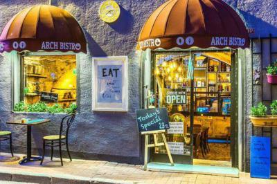 Arch Bistro