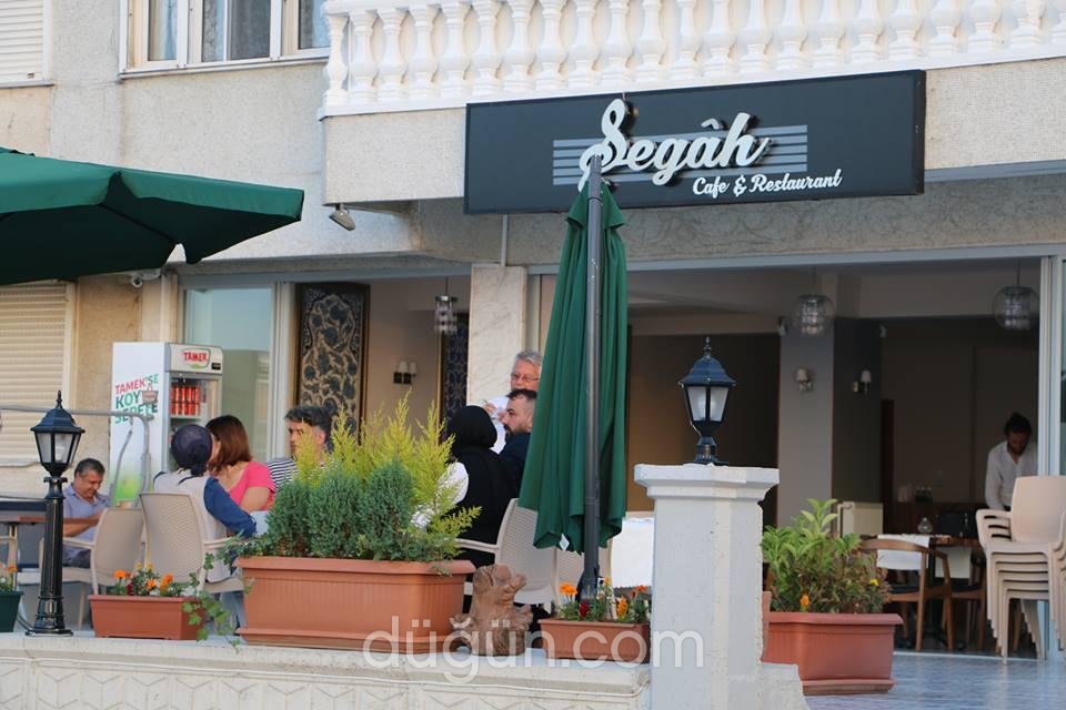 Segah Cafe & Restaurant