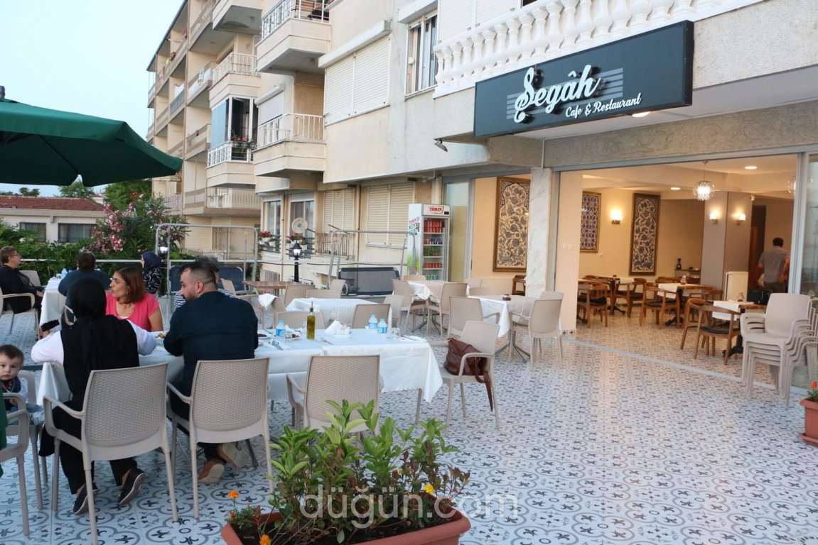 Segah Cafe & Restaurant