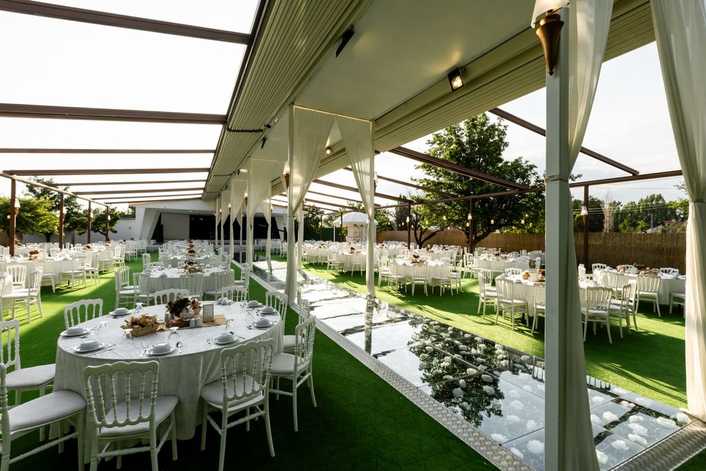 Trend Saray Kır Bahçesi