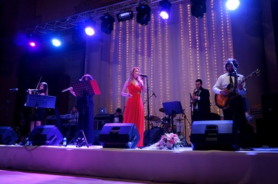 İrem Derlen ve Tria Orkestrası