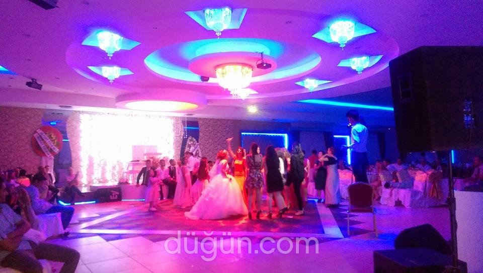 Özay Düğün Salonu