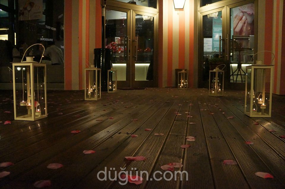 Avanti Patisserie & Brasserie