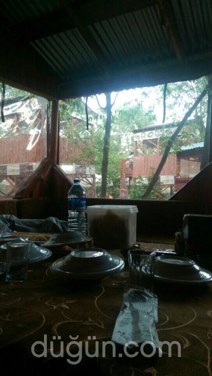 Ak Özdemir Restaurant