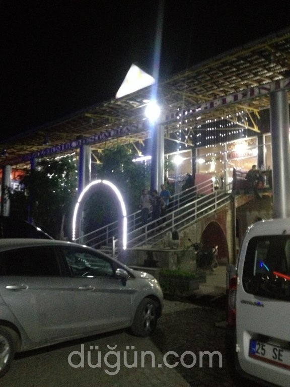 Ak Özdemir Restaurant