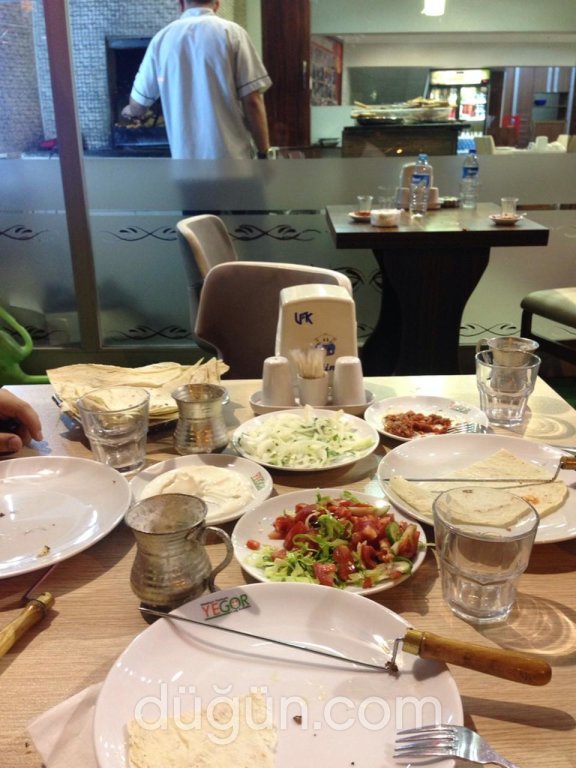 Ye Gör Cağ Kebap