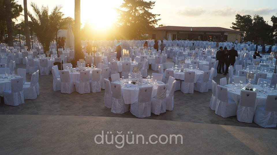 Le Chateau Lambousa Hotel