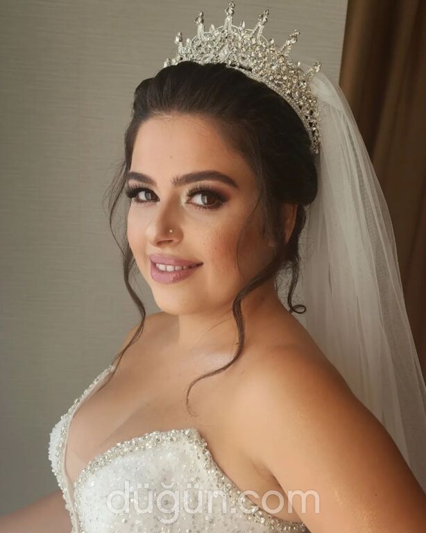 White Queen Hair Nail Beauty Salon