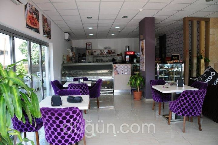 Mardo Ice Cream & Cafe