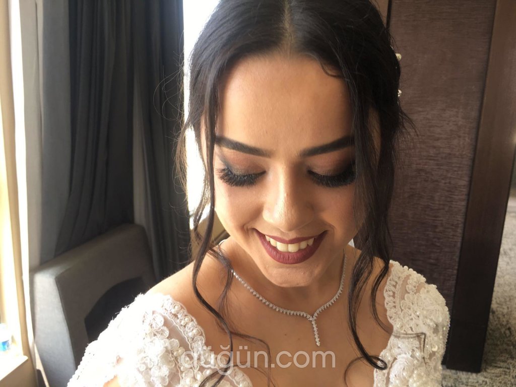 Tolga Yıldırım Fiyatları Gelin Saçı ve Makyajı İstanbul